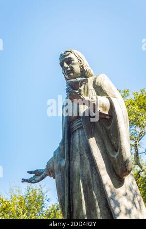 John Wesley Statue contre le ciel bleu place Reynold Savannah Banque D'Images