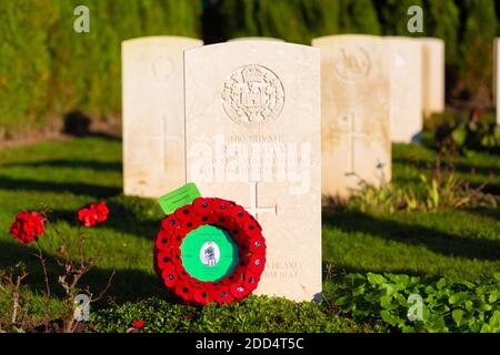 Tombe du soldat anglais Richard Henry Laity, tué au cours de la première Guerre mondiale, dans le cimetière d'honneur britannique du cimetière sud de Cologne, en Allemagne, Banque D'Images