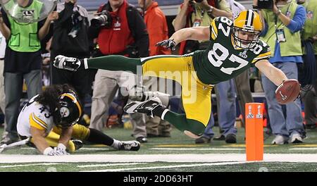 12 September 2010: Pittsburgh Steelers safety Troy Polamalu (43) during the  NFL game between the Atlanta Falcons and the Pittsburgh Steelers at Heinz  Field in Pittsburgh, Pennsylvania. (Icon Sportswire via AP Images