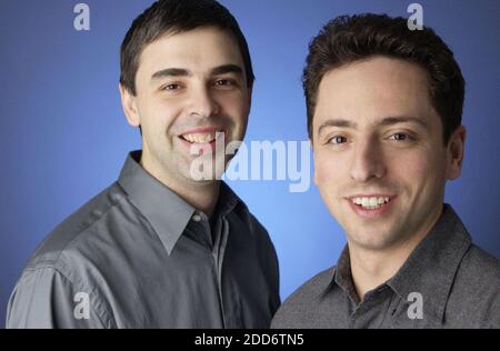 PAS DE FILM, PAS DE VIDÉO, PAS de TV, PAS DE DOCUMENTAIRE - les co-fondateurs de Google Larry page, à gauche, et Sergey brin sont montrés dans cette photographie de document non daté. Bien avant que Google ne frappe des milliers de millionnaires, les dirigeants ont reconnu que la richesse soudaine peut transformer la culture d'une entreprise. Photo par MCT/ABACAPRESS.COM Banque D'Images