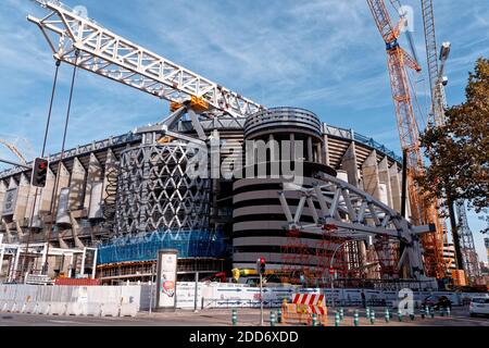 Madrid, Espagne. 24 novembre 2020. Le nouveau stade Santiago Bernabeu du Real Madrid fonctionne. Paseo de la Castellana, Madrid, Espagne. Banque D'Images