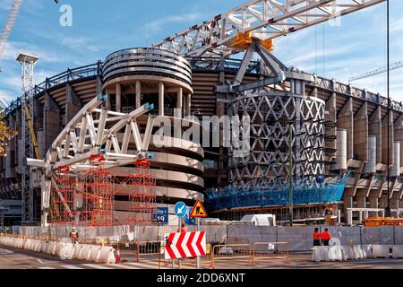 Madrid, Espagne. 24 novembre 2020. Le nouveau stade Santiago Bernabeu du Real Madrid fonctionne. Paseo de la Castellana, Madrid, Espagne. Banque D'Images