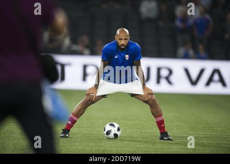 Thierry Henry lors d'une exposition de football entre l'équipe nationale française de football de la coupe du monde 1998 et la FIFA 98 composée d'anciens joueurs internationaux, pour marquer le 20e anniversaire de la victoire de la coupe du monde 1998 en France, le 12 juin 2018 à l'U Arena de Nanterre, près de Paris. Photo par ELIOT BLONDT/ABACAPRESS.COM Banque D'Images