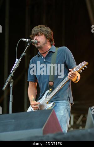 Foo Fighters se exécutant au festival de la Vierge V2003, Hylands Park, Chelmsford, Essex, Angleterre. Banque D'Images