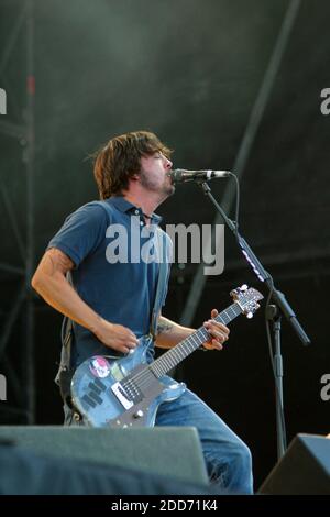 Foo Fighters se exécutant au festival de la Vierge V2003, Hylands Park, Chelmsford, Essex, Angleterre. Banque D'Images