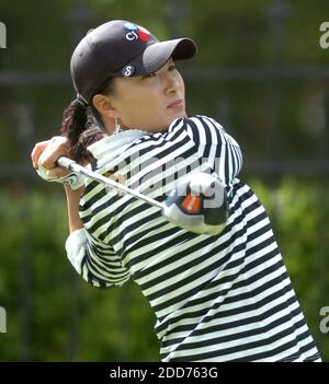 PAS DE FILM, PAS DE VIDÉO, PAS de TV, PAS DE DOCUMENTAIRE - se RI Pak de Corée du Sud regarde son ballon sur le 9e tee pendant la deuxième partie du tournoi de golf Longs Drugs Challenge de LPGA qui s'est tenu au Blackhawk Country Club à Danville, CA, USA le 5 octobre 2007. Photo de Doug Duran/Contra Costa Times/MCT/Cameleon/ABACAPRESS.COM Banque D'Images