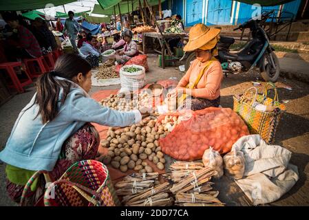 Marché de Fruits et légumes à Pindaya, Shan State, Myanmar (Birmanie) Banque D'Images