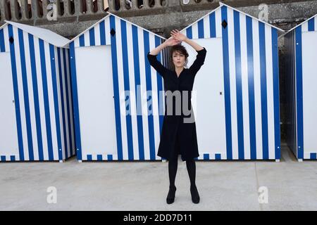 Adrienne Pauly participe à un photocall dans le cadre du 32e Festival du film de Cabourg à Cabourg, en France, le 14 juin 2018. Photo d'Aurore Marechal/ABACAPRESS.COM Banque D'Images