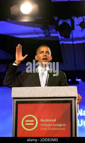 PAS DE FILM, PAS DE VIDÉO, PAS de TV, PAS DE DOCUMENTAIRE - le sénateur démocrate candidat à la présidence Barack Obama parle à la Conférence annuelle 2008 de la Ligue urbaine nationale à Orlando, FL, USA, le 2 août 2008. Photo de Joe Burbank/Orlando Sentinel/MCT/ABACAPRESS.COM Banque D'Images