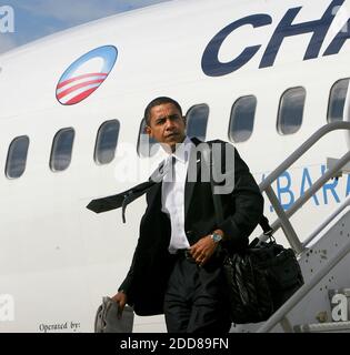 PAS DE FILM, PAS DE VIDÉO, PAS de TV, PAS DE DOCUMENTAIRE - candidat démocrate à la présidence le sénateur Barack Obama arrive à Daytona Beach, Floride, pour un événement à l'Université Bethune-Cookman, samedi, 20 septembre 2008. Photo de Joe Burbank/Orlando Sentinel/MCT/ABACAPRESS.COM Banque D'Images