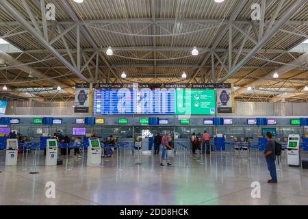Athènes, Grèce - 23 septembre 2020 : aérogare de l'aéroport d'Athènes en Grèce. Banque D'Images