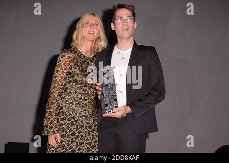 Sandrine Kiberlain, Jim Cummings reçoit le Grand Prix lors de la cérémonie de clôture du 44e Festival du film américain de Deauville, le 8 septembre 2018. Photo de Julien Reynaud/APS-Medias/ABACAPRESS.COM Banque D'Images