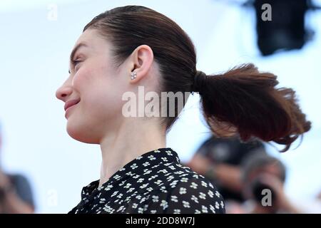 Olga Kurylenko assiste à l'homme qui a tué Don Quichotte Photocall qui s'est tenu au Palais des Festivals dans le cadre du 71e Festival annuel de Cannes le 19 mai 2018 à Cannes, France. Photo d'Aurore Marechal/ABACAPRESS.COM Banque D'Images