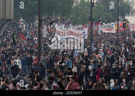 Environ 15,000 fonctionnaires ont manifesté à Paris à l'appel des principaux syndicats pour défendre leur statut et s'opposer à la prochaine réforme souhaitée par le gouvernement. Paris, France, le 22 mai 2018. Photo de Samuel Boivin / ABACAPRESS.COM Banque D'Images