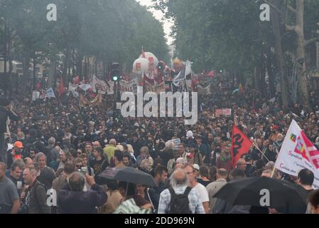 Environ 15,000 fonctionnaires ont manifesté à Paris à l'appel des principaux syndicats pour défendre leur statut et s'opposer à la prochaine réforme souhaitée par le gouvernement. Paris, France, le 22 mai 2018. Photo de Samuel Boivin / ABACAPRESS.COM Banque D'Images