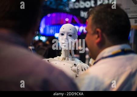 Un robot 3D imprimé grandeur nature est photographié au coin InMoov lors du salon VivaTech (Viva Technology) du 24 mai 2018 à Paris. Photo par ELIOT BLONDT/ABACAPRESS.COM Banque D'Images