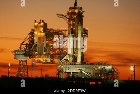 PAS DE FILM, PAS DE VIDÉO, PAS de TV, PAS DE DOCUMENTAIRE - la navette spatiale Atlantis STS-126 se trouve sur le plateau de lancement 39A au Centre spatial Kennedy en Floride, le dimanche 15 novembre 2009. La NASA doit lancer Atlantis et une équipe de six astronautes lundi pour une mission à la Station spatiale internationale. Photo de Red Huber/Orlando Sentinel/ABACAPRESS.COM Banque D'Images