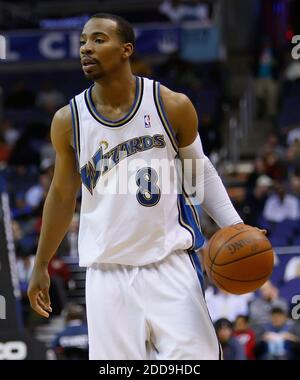 PAS DE FILM, PAS DE VIDÉO, PAS de TV, PAS DE DOCUMENTAIRE - Washington Wizards garde Gilbert Arenas apparaît lors d'un match contre la chaleur de Miami au Verizon Center à Washington, DC, Etats-Unis le 4 novembre 2009. Arenas est le centre d'une enquête sur une possible violation d'armes à feu impliquant un coéquipier Javaris Crittenton. Photo de Harry E. Walker/MCT/ABACAPRESS.COM Banque D'Images