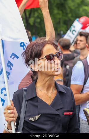 Manifestation à l'initiative de 65 associations et organisations, dont la France indépendante et la CGT Maree populaire à Paris, France, le 26 mai 2018. Photo de Nicolas Joubert /ABACAPRESS.COM Banque D'Images