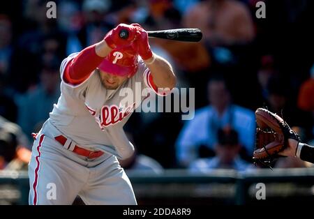 San Francisco, CA: Philadelphia Phillies first baseman Ryan Howard (6) at  bat. The Giants won the game 5-1. (Credit Image: © Charles  Herskowitz/Southcreek Global/ZUMApress.com Stock Photo - Alamy