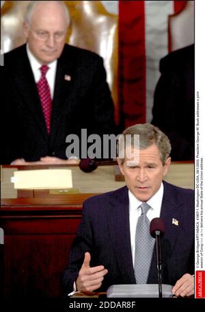 PAS DE FILM, PAS DE VIDÉO, PAS DE TV, PAS DE DOCUMENTAIRE - © GEORGE BRIDGES/KRT/ABACA. 41807-1. Washington-DC-USA, 28/1/2003. Le Président George W. Bush s'adresse à une session conjointe du Congrès lorsqu'il prononce son discours annuel sur l'état de l'Union . Banque D'Images