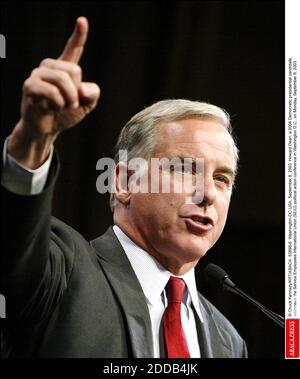 PAS DE FILM, PAS DE VIDÉO, PAS DE TV, PAS DE DOCUMENTAIRE - © CHUCK KENNEDY/KRT/ABACA. 53898-6. Washington-DC-USA, 8 septembre 2003. Howard Dean, candidat démocrate à la présidence en 2004, s'adresse à la conférence d'action politique du Service Employees International Union (SEIU) à Washington D.C., lundi, septembre Banque D'Images