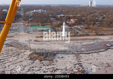 PAS DE FILM, PAS DE VIDÉO, PAS de TV, PAS DE DOCUMENTAIRE - à la suite de l'ouragan Katrina, le phare de Biloxi dans la seule chose qui restait debout à l'angle de porter Ave. Et US 90 à Biloxi, Mississippi, le 30 août 2005. Photo de David Purdy/Biloxi Sun Herald/KRT/ABACAPRESS.COM Banque D'Images