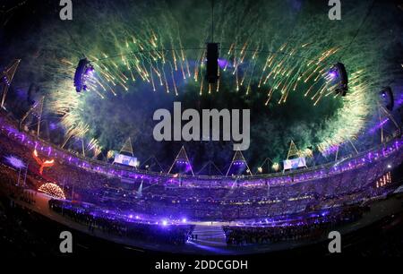 PAS DE FILM, PAS DE VIDÉO, PAS de télévision, PAS DE DOCUMENTAIRE - la cérémonie de clôture des Jeux Olympiques d'été au stade olympique de Londres, Royaume-Uni, le dimanche 12 août 2012. Photo de Brian Peterson/Minneapolis Star Tribune/MCT/ABACAPRESS.COM Banque D'Images