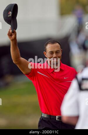 PAS DE FILM, PAS DE VIDÉO, PAS de TV, PAS DE DOCUMENTAIRE - Tiger Woods remporte le championnat du monde de golf Cadillac au club et complexe de golf de Trump Doral à Doral, FL, USA le 10 mars 2013. Photo de Patrick Farrell/Miami Herald/MCT/ABACAPRESS.COM Banque D'Images