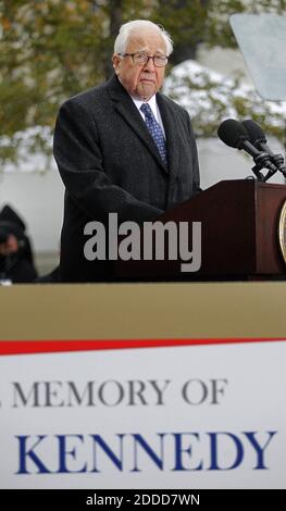 PAS DE FILM, PAS DE VIDÉO, PAS de TV, PAS DE DOCUMENTAIRE - l'historien David McCullough est le conférencier principal à l'événement "le 50ème : hommage à la mémoire du Président John F. Kennedy" à Dallas, TX, Etats-Unis, à l'occasion du 50ème anniversaire de l'assassinat du Président, le vendredi 22 novembre 2013. Photo de Rodger Mallison/fort Worth Star-Telegram/MCT/ABACAPRESS.COM Banque D'Images