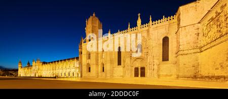 Portugal, quartier de Lisbonne, Lisbonne, Panorama du monastère de Jeronimos la nuit Banque D'Images