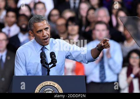 PAS DE FILM, PAS DE VIDÉO, PAS de TV, PAS DE DOCUMENTAIRE - le président Barack Obama parle au pavillon des sports d'Anschutz sur le campus de l'Université du Kansas le jeudi 22 janvier 2015 à Lawrence, KS, Etats-Unis. Photo de John Sleezer/Kansas City Star/TNS/ABACAPRESS.COM Banque D'Images