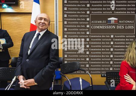 Le ministre français de l'intérieur, Gérard Collomb, arrive devant la Commission du droit de la chambre basse du Parlement le 23 juillet 2018 à Paris, à la suite de reportages dans les médias qui suggéraient qu'il était au courant d'une agression par un assistant de haut niveau de la sécurité présidentielle, mais qu'il était calme. Photo par ELIOT BLONDT/ABACAPRESS.COM Banque D'Images
