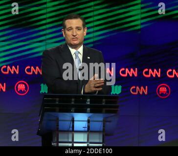 PAS DE FILM, PAS DE VIDÉO, PAS de TV, PAS DE DOCUMENTAIRE - le candidat républicain à la présidence, le sénateur Ted Cruz, R-Texas, parle pendant le débat primaire présidentiel du GOP à la Banque United Center de l'Université de Miami à Coral Gables, FL, USA, le jeudi 10 mars 2016. Photo par Pedro Portal/El Nuevo Herald/TNS/ABACAPRESS.COM Banque D'Images