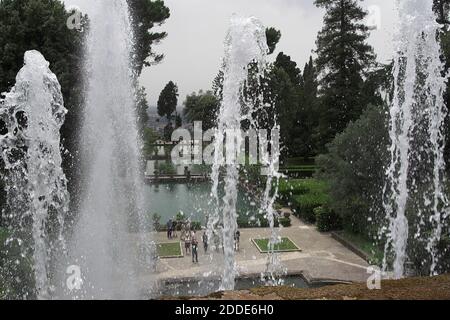 Tivoli, Italie, Italie; Villa d’Este; les étangs à poissons vus de la fontaine de l’orgue; Die Fischteiche vom Orgelbrunnen aus gesehen Banque D'Images