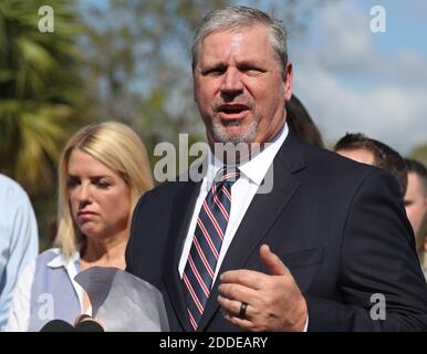 PAS DE FILM, PAS DE VIDÉO, PAS de TV, PAS DE DOCUMENTAIRE - Rob Lasky, agent spécial du FBI en charge, parle lors d'une conférence de presse le jeudi 15 février 2018, près de Marjory Stoneman Douglas High School à Parkland où 17 personnes ont été tuées mercredi. Photo par Amy Beth Bennett/Sun Sentinel/TNS/ABACAPRESS.COM Banque D'Images