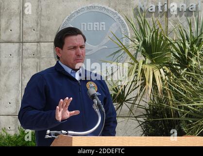 PAS DE FILM, PAS DE VIDÉO, PAS DE TV, PAS DE DOCUMENTAIRE - FLORIDA GOV. Ron DeSantis parle lors d'une conférence de presse au National Hurricane Centre de Miami, FL, USA, le jeudi 29 août 2019. Photo de Joe Cavaretta/South Florida Sun Sentinel/TNS/ABACAPRESS.COM Banque D'Images