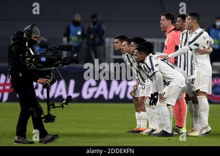 Turin, Italie. 24 novembre 2020. Juventus team Line-ip lors du match de football Stage G du groupe de la Ligue des Champions entre le Juventus FC et le stade Ferencvaros Juventus à Turin (Italie), le 24 novembre 2020. Photo Federico Tardito/Insidefoto Credit: Insidefoto srl/Alay Live News Banque D'Images