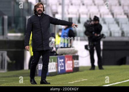 Turin, Italie. 24 novembre 2020. Andrea Pirlo, entraîneur du Juventus FC, réagit lors du match de football Stage G du groupe de la Ligue des Champions entre le Juventus FC et le stade Ferencvaros Juventus à Turin (Italie), le 24 novembre 2020. Photo Federico Tardito/Insidefoto Credit: Insidefoto srl/Alay Live News Banque D'Images