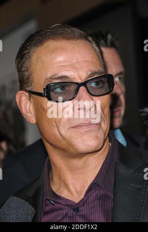 Jean-Claude Van Damme arrive à LA première DES PIÈCES D'USURE 2, Grauman's Chinese Theatre, Hollywood, CA 08,15, 2012 Banque D'Images