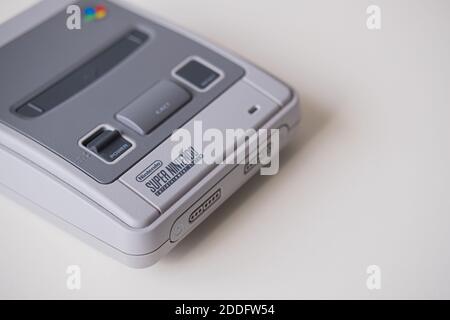 Console portable rétro SNES Classic Edition – Super Nintendo Entertainment Système Banque D'Images