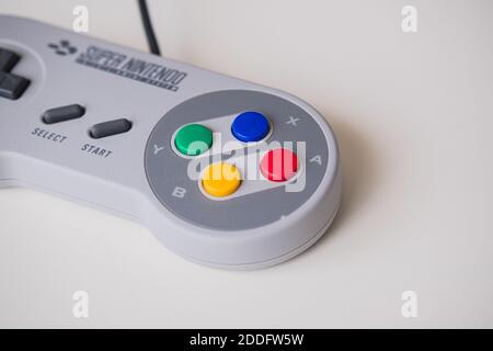 Contrôleur de console portable rétro SNES Classic Edition – Super Nintendo Système de divertissement Banque D'Images