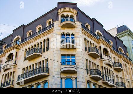 Tbilissi, Géorgie - 24 novembre 2020 : extérieur du musée d'art moderne à Rustaveli ave Banque D'Images