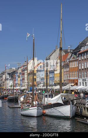 Géographie/voyage, Danemark, Copenhague, voilier à Nyhavn à Copenhague, Danemark, Europe du Nord, droits-supplémentaires-autorisations-Info-non-disponible Banque D'Images