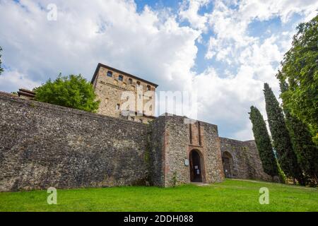 BOBBIO, ITALIE, 20 AOÛT 2020 - Château de Malaspina à Bobbio, province de Piacenza, Émilie-Romagne, Italie. Banque D'Images