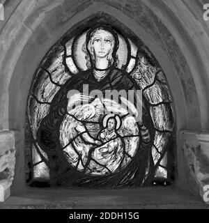 Petit vitrail le long du corridor de la Salle Capitulaire à Southwell Minster, Nottinghamshire Banque D'Images