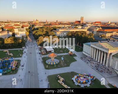 Festival en plein air à Koenigsplatz à Munich, en Allemagne Banque D'Images