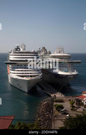 msc preziosa et azura paquebots de croisière port de croisière st îles éoliennes george grenada west indies Banque D'Images