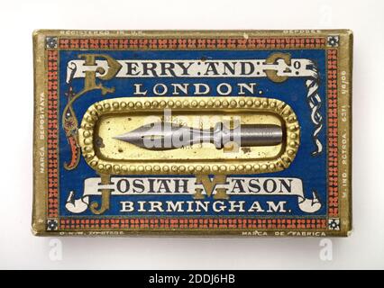 Boîte de Perry Pen nibs Fabricant: Josiah Mason Card boîte avec couvercle, stylo nib monté sur le dessus avec le cadre de feuille d'or contenant 50 plumes de stylo, histoire sociale, Science et Industrie, Fabricants, écriture, Calligraphie, métal, Birmingham histoire, stylo Banque D'Images