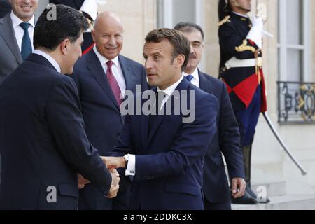 Le président français Emmanuel Macron accueille Netchirvan Barzani, Président du gouvernement régional du Kurdistan d'Irak, qui arrive au Palais de l'Elysée, Paris, France, le 10 juillet 2019. Photo de Henri Szwarc/ABACAPRESS.COM Banque D'Images